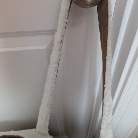 Brown and White Dog Carrier Tote - Picture 6 of 15